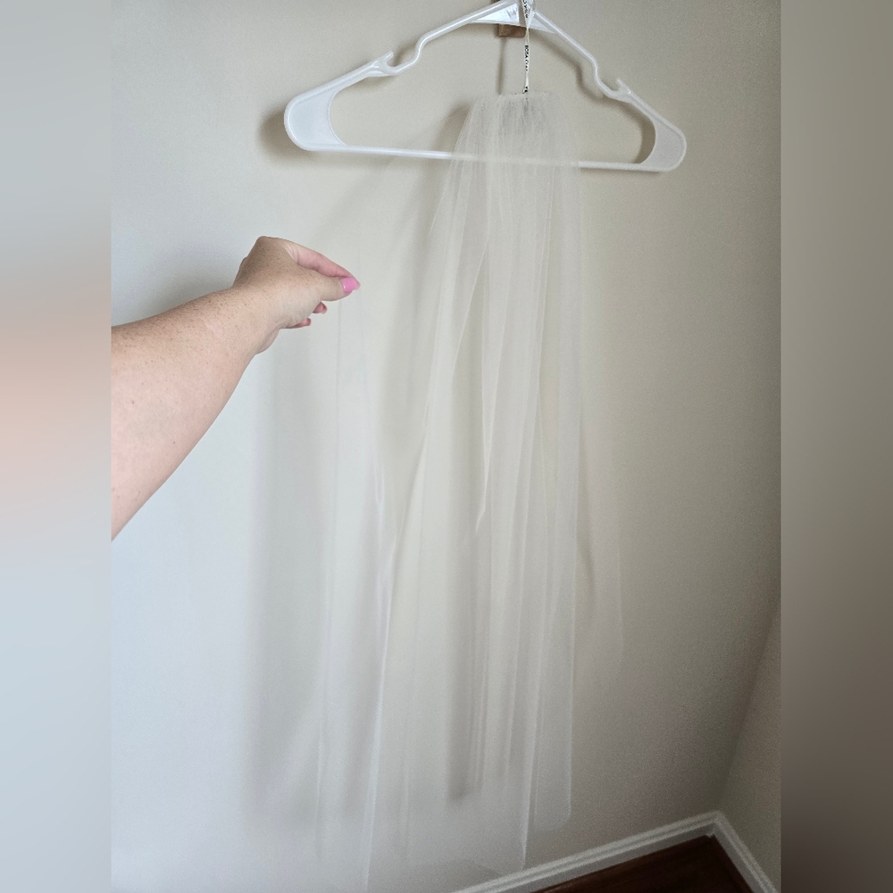 Rosa Clara Brand Bridal 40 In Veil in Ivory
